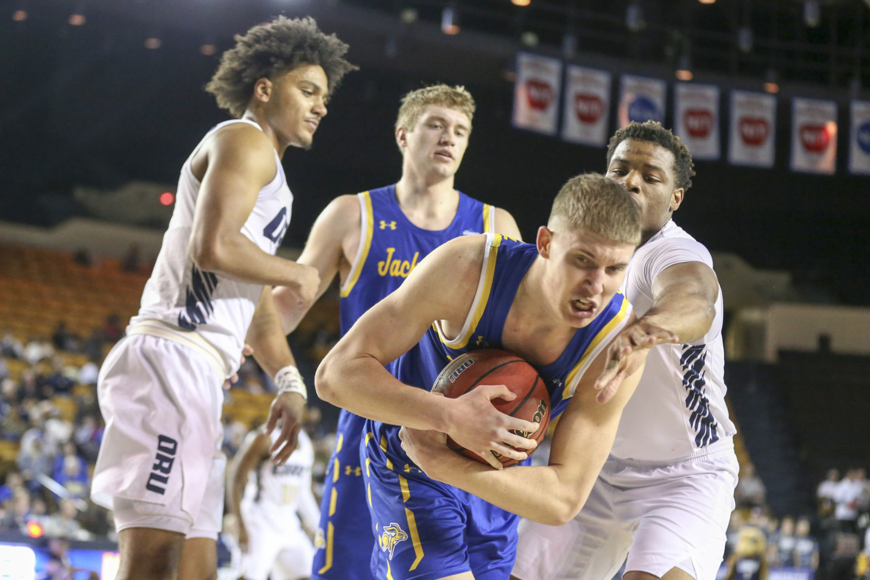 Oral Roberts Golden Eagles vs South Dakota State Jackrabbits